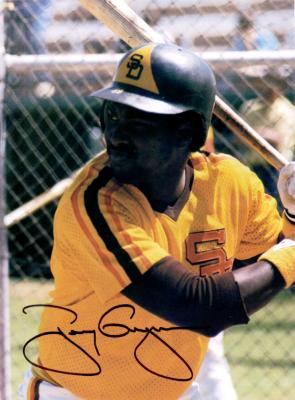 Tony Gwynn autographed San Diego Padres 1985 Beckett Baseball back cover photo
