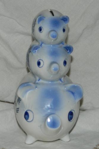 Blue Willow 3 stacked piggy bank