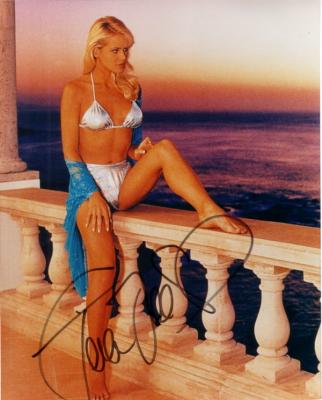 Gena Lee Nolin (Baywatch) autographed 8x10 swimsuit photo