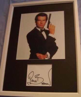 Pierce Brosnan autograph framed with James Bond 007 photo