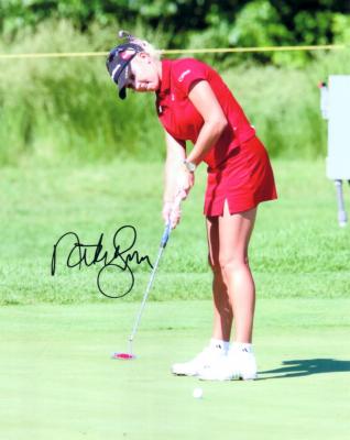 Natalie Gulbis autographed 8x10 LPGA putting action photo