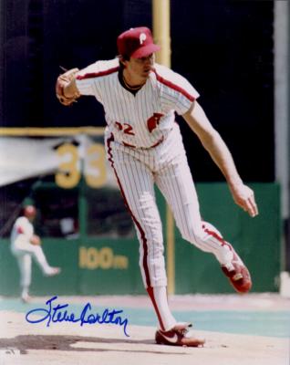 Steve Carlton autographed 8x10 Philadelphia Phillies photo