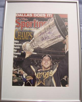 Mike Modano autographed Dallas Stars 1999 Stanley Cup Champions Sporting News cover framed (Steiner)