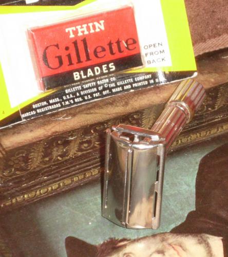 Please Remember All My Items Are Sold for Best Offer! So Make Me an Offer! 1959 Gillette Fat Boy W B