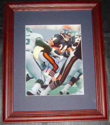Walter Payton autographed Chicago Bears 8x10 photo matted & framed (Steiner)