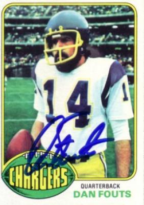 Dan Fouts autographed San Diego Chargers 1976 Topps card