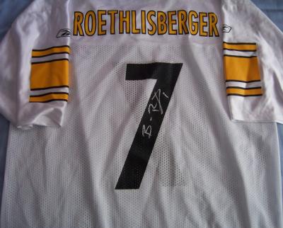 Ben Roethlisberger autographed Pittsburgh Steelers replica jersey