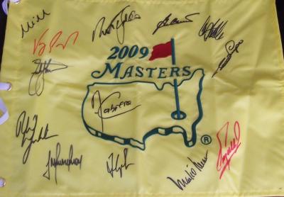 2009 Masters flag autographed by 13 winners (Fred Couples Ben Crenshaw Nick Faldo Phil Mickelson)