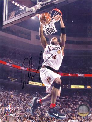 Andre Iguodala autographed Philadelphia 76ers 8x10 photo