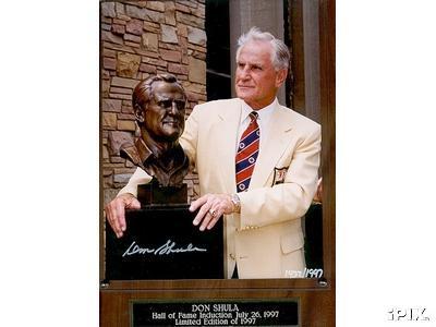Don Shula (Miami Dolphins) autographed 1997 Hall of Fame 8x10 photo in plaque