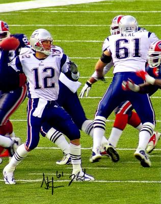 Stephen Neal autographed New England Patriots 8x10 photo