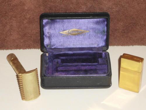 1928 Gillette New Improved Standard Gold Kit