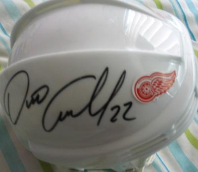 Dino Ciccarelli autographed Detroit Red Wings mini helmet