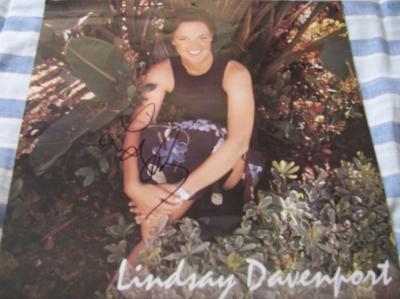 Lindsay Davenport autographed 1998 WTA Tour calendar page