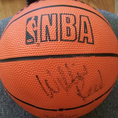 Willis Reed autographed Spalding NBA mini basketball