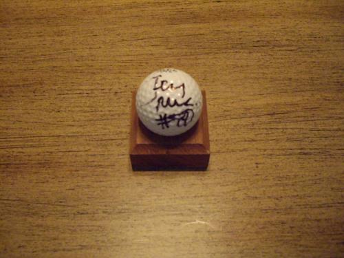 49er Jerry Rice Autographed golf ball