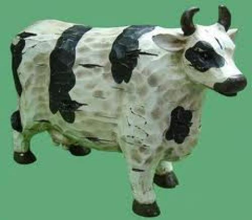 Decorative; Living Resin Woodcut Cow Figurine/Animal Decoration