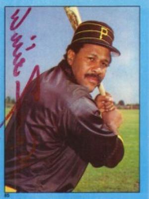 Willie Stargell autographed Pittsburgh Pirates 1982 Topps sticker