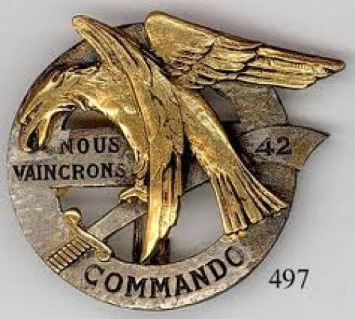 Militaria; Mysterious "42 commando" insignia with French motto