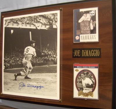 Joe DiMaggio autographed New York Yankees 8x10 photo in plaque