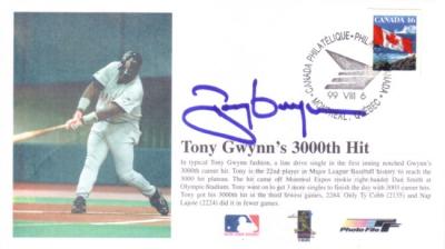 Tony Gwynn autographed San Diego Padres 3000 Hits cachet envelope (Photo File)