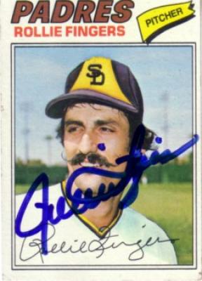 Rollie Fingers autographed San Diego Padres 1977 Topps card