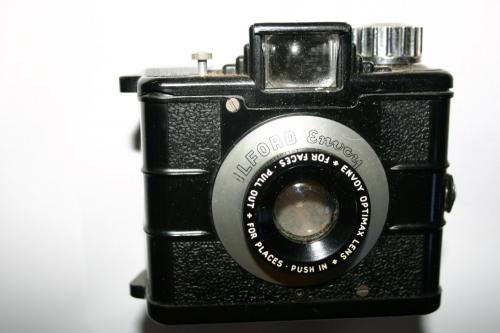 1953 Ilford Envoy Bakerlite Camera