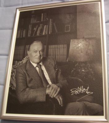 Bob Hope autographed 11x14 black & white photo framed