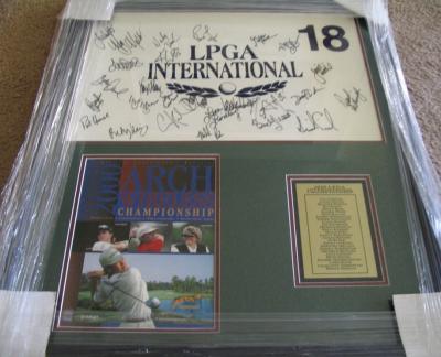 2000 LPGA autographed flag (Annika Sorenstam Karrie Webb) framed