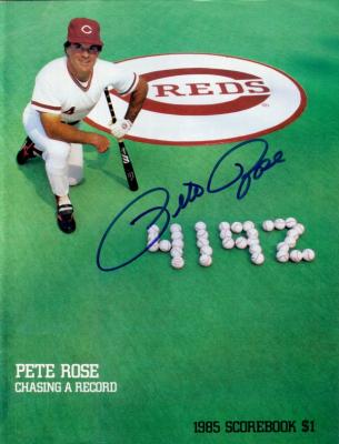 Pete Rose autographed Cincinnati Reds Hit 4192 game program
