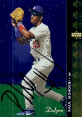 Raul Mondesi autographed Los Angeles Dodgers 1994 SP card