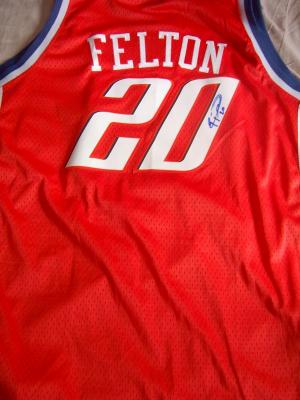 Raymond Felton autographed Charlotte Bobcats jersey