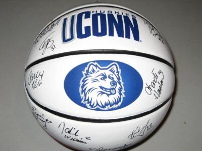 2007 UConn Women's Team autographed logo basketball (Geno Auriemma Tina Charles)