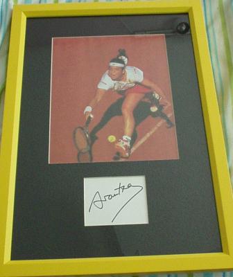 Arantxa Sanchez-Vicario autograph matted & framed with French Open tennis photo